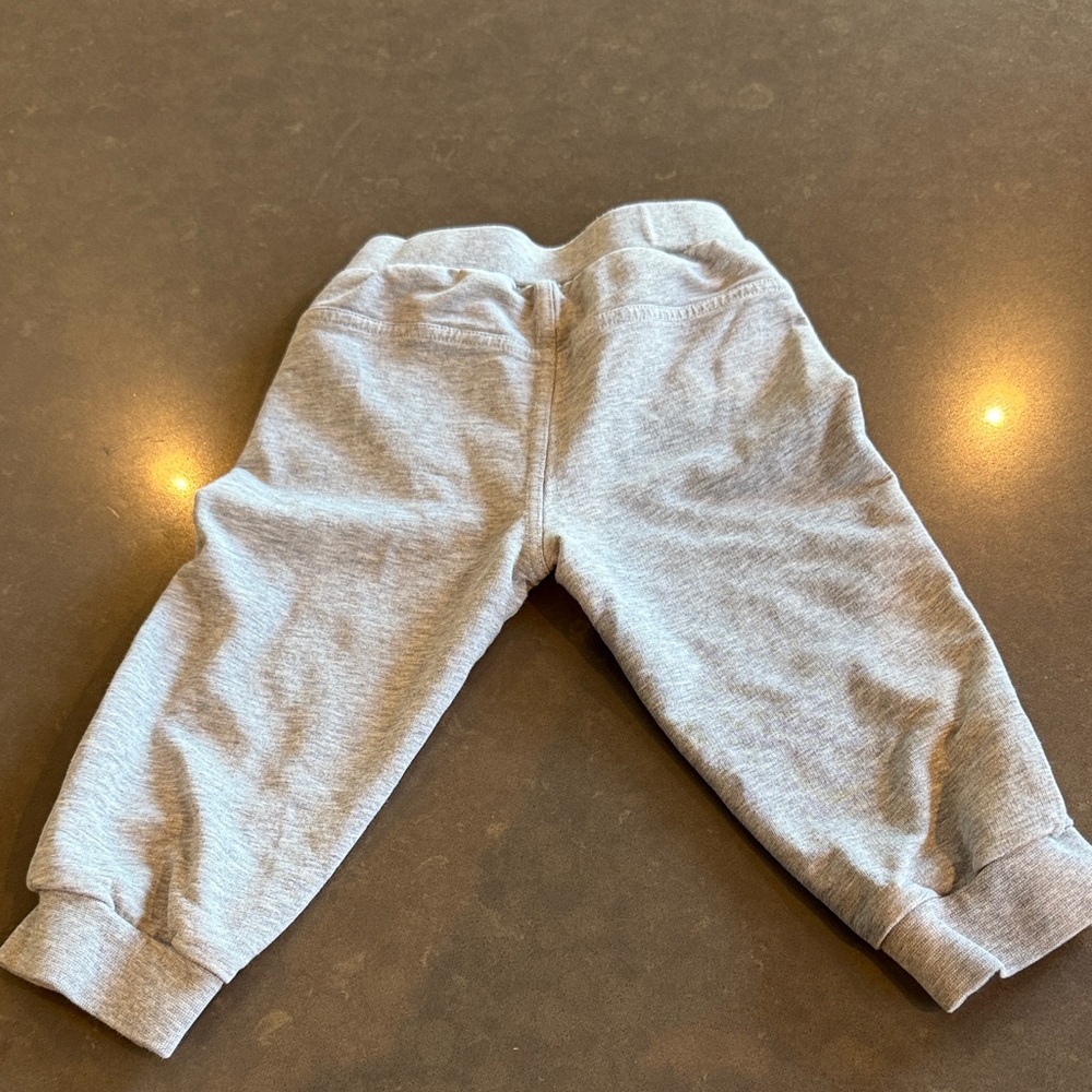 Gucci Gray Kids Jogger Pants - Picture 4 of 6